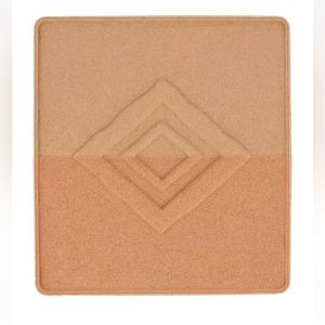 NIB NWT SOLD OUT Aveda Uruku Face Bronzer 104 Amazonia 0.29 Oz. With Buff A3PL01